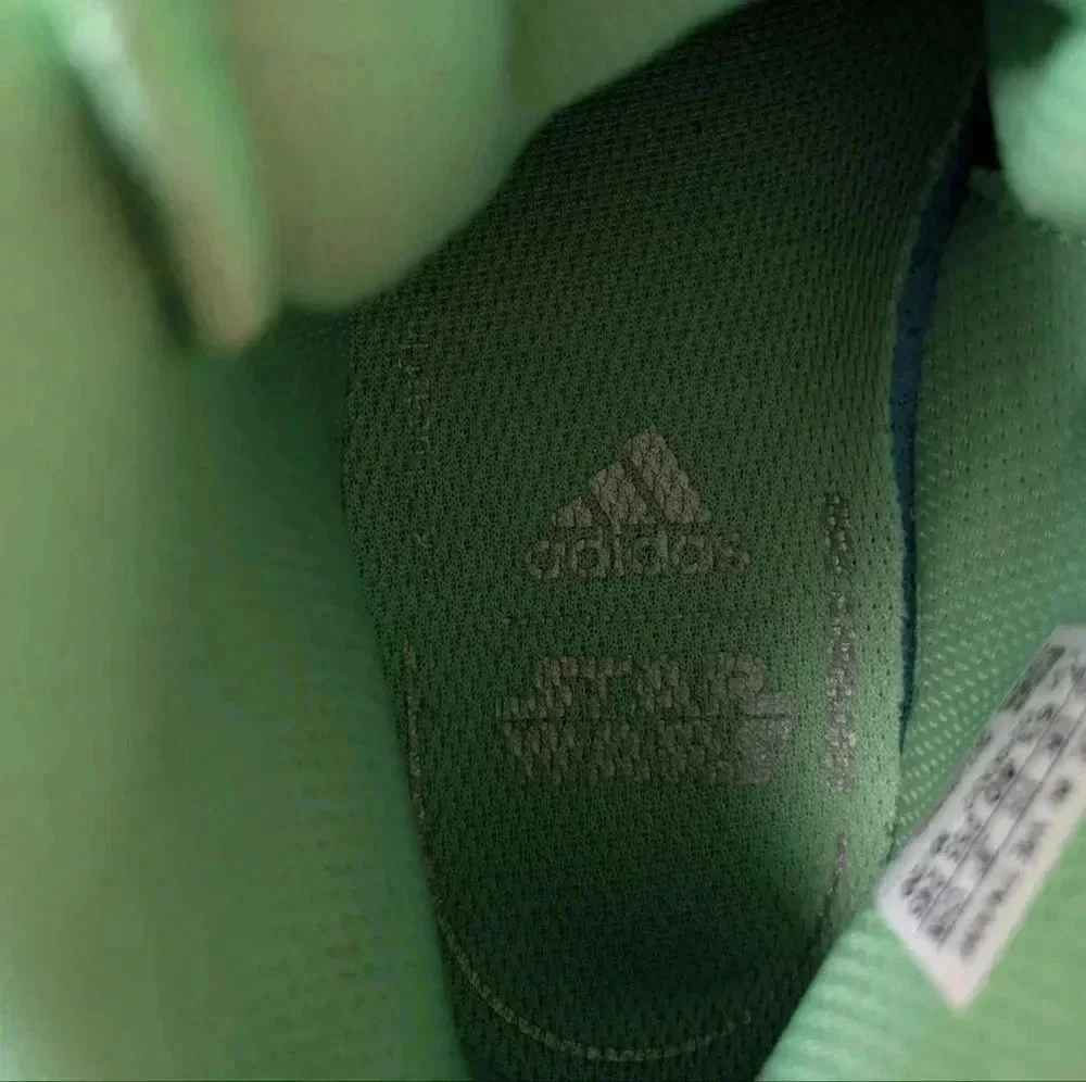 Adidas Deep Threat Baby Yoda Star Wars Shoes size- 7-(40 EU) Used once in excell